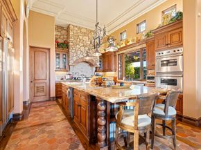 18486 Via Candela, Rancho Santa Fe CA 92091