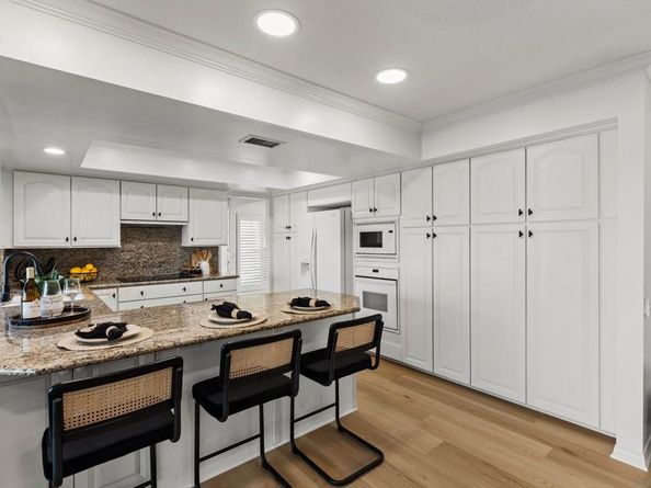 6615 Ridge Manor Ave, San Diego CA 92120