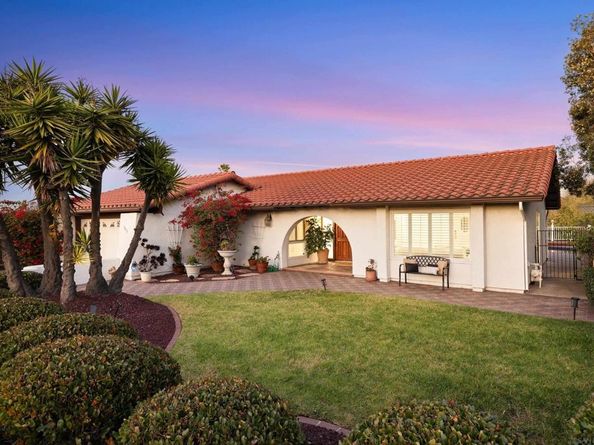 6615 Ridge Manor Ave, San Diego CA 92120