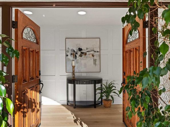 6615 Ridge Manor Ave, San Diego CA 92120