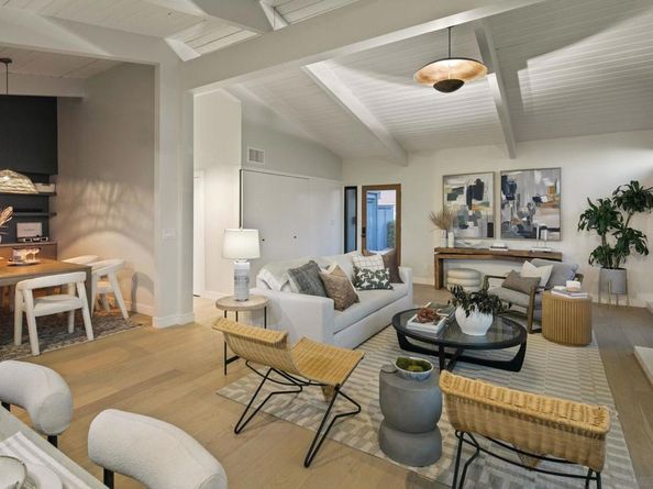 2526 Aster St, San Diego CA 92109