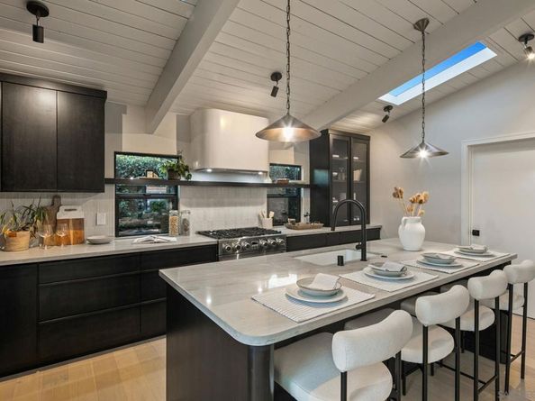 2526 Aster St, San Diego CA 92109