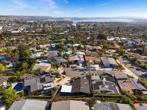 2526 Aster St, San Diego CA 92109