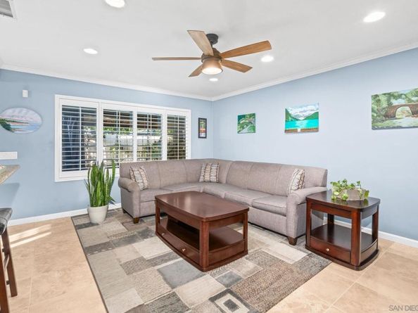 1733 Hornblend St, San Diego CA 92109