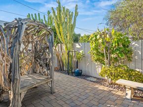 1733 Hornblend St, San Diego CA 92109