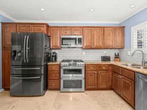 1733 Hornblend St, San Diego CA 92109