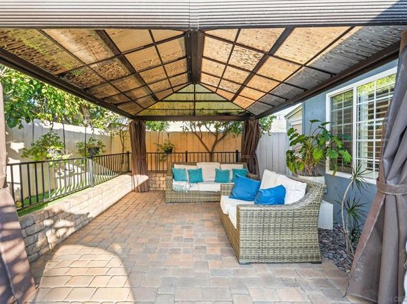 1733 Hornblend St, San Diego CA 92109