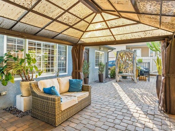 1733 Hornblend St, San Diego CA 92109