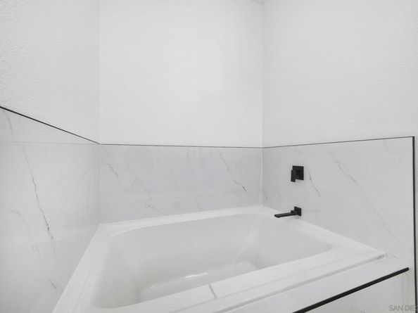 1680 Via Ocioso, San Marcos CA 92078