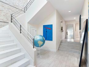 6617 Muirlands Dr, La Jolla CA 92037