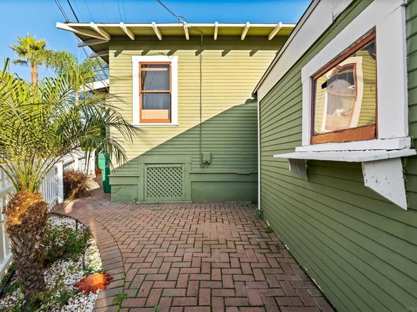 4194 Stephens, San Diego CA 92103