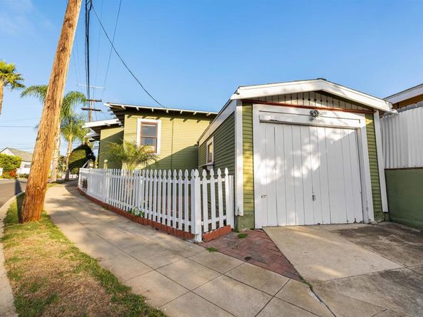 4194 Stephens, San Diego CA 92103