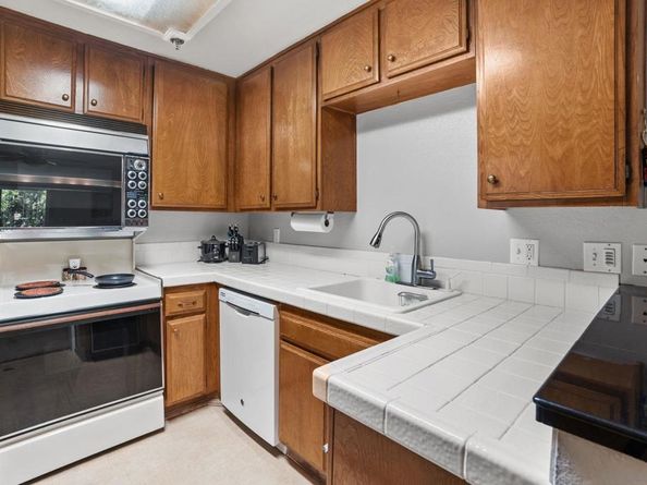 11255 Tierrasanta 98, San Diego CA 92124