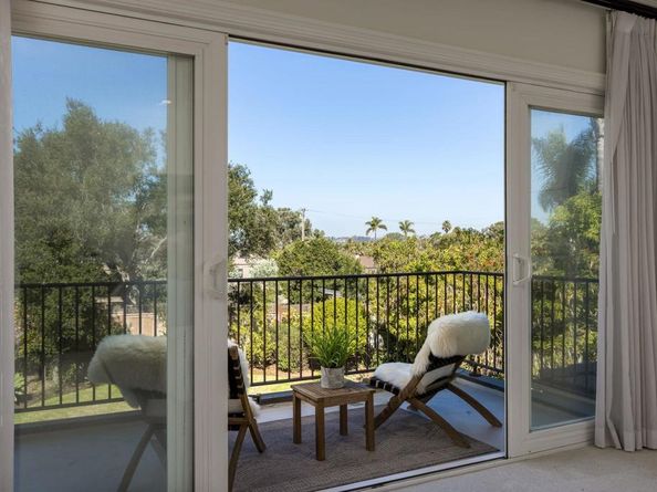 372 Hillcrest Scenic Ln, Encinitas CA 92024