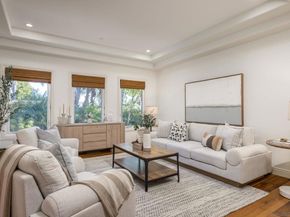 372 Hillcrest Scenic Ln, Encinitas CA 92024