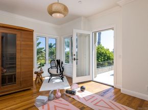 372 Hillcrest Scenic Ln, Encinitas CA 92024