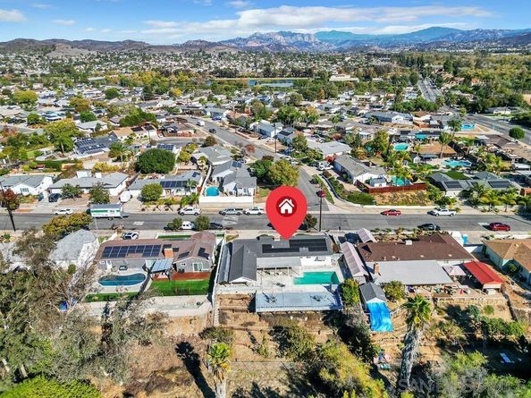 9326 Oakbourne Rd, Santee CA 92071