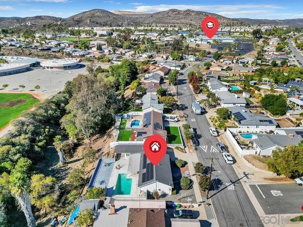 9326 Oakbourne Rd, Santee CA 92071