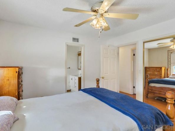 9326 Oakbourne Rd, Santee CA 92071