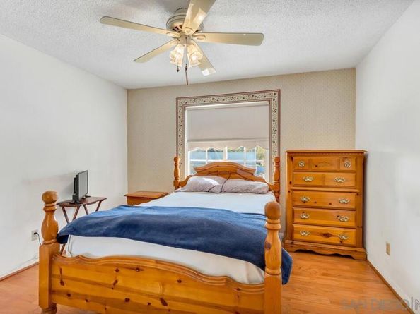 9326 Oakbourne Rd, Santee CA 92071