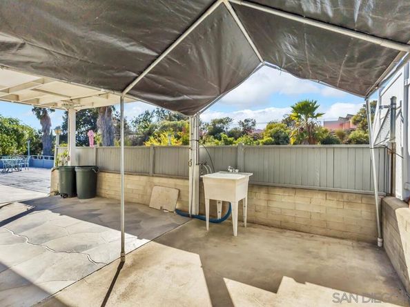 9326 Oakbourne Rd, Santee CA 92071