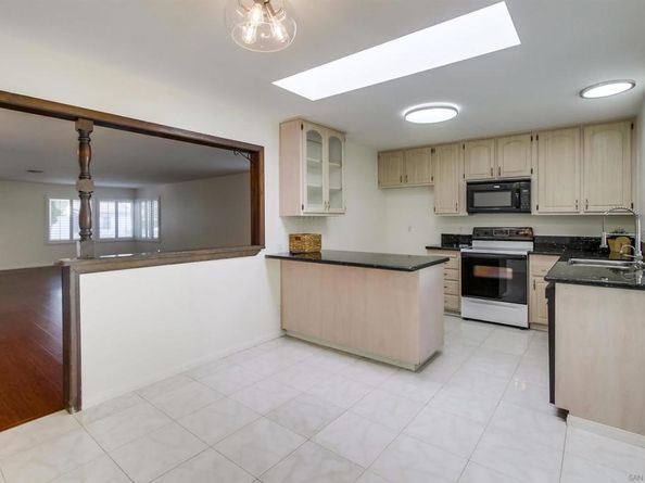 10289 Drumcliff Avenue, San Diego CA 92126