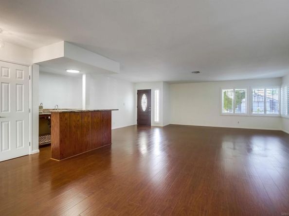 10289 Drumcliff Avenue, San Diego CA 92126