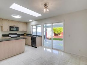 10289 Drumcliff Avenue, San Diego CA 92126