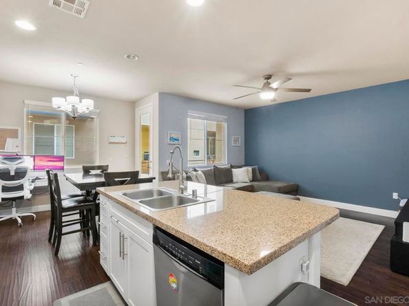 4541 Rainier Ave 13, San Diego CA 92120