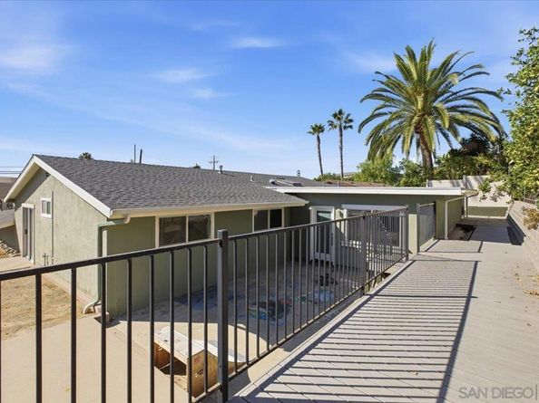 3880 Adams Street, Carlsbad CA 92008