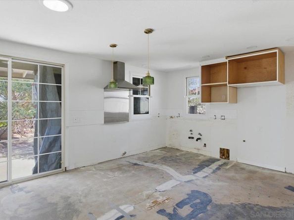 3880 Adams Street, Carlsbad CA 92008