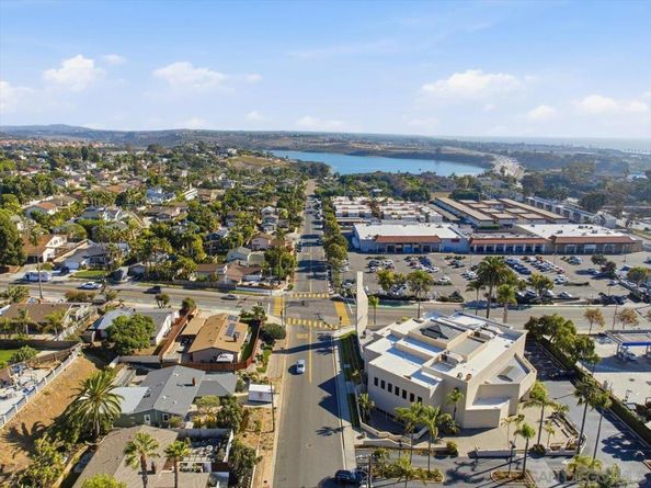 3880 Adams Street, Carlsbad CA 92008