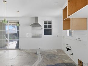 3880 Adams Street, Carlsbad CA 92008