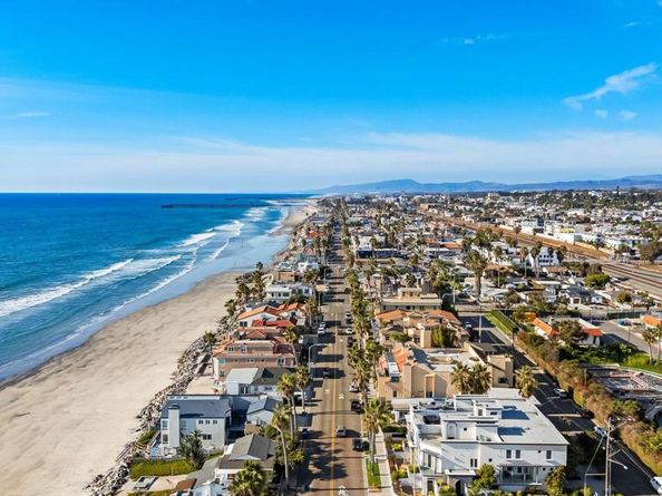 1324 S Pacific 3, Oceanside CA 92054
