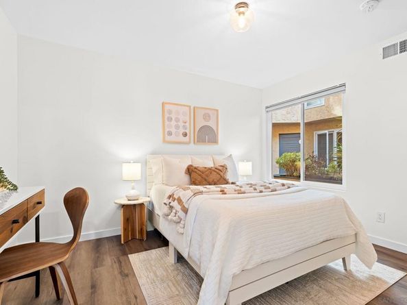 1324 S Pacific 3, Oceanside CA 92054