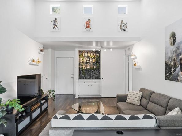 1885 Diamond St 333, San Diego CA 92109