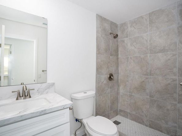 956 S 45Th St, San Diego CA 92113