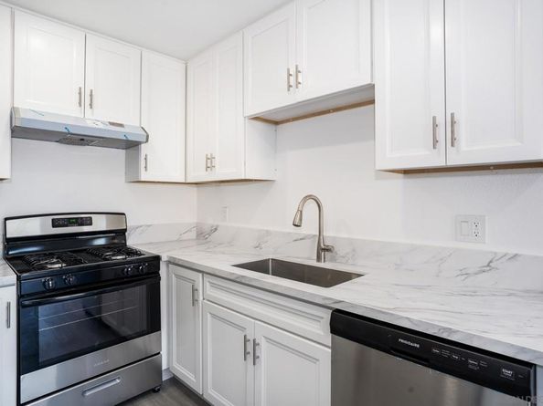 956 S 45Th St, San Diego CA 92113