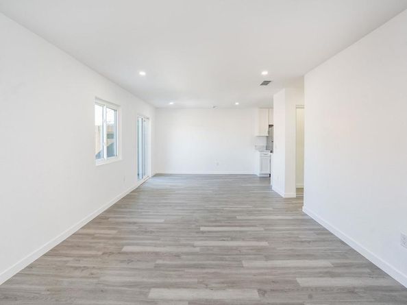 956 S 45Th St, San Diego CA 92113