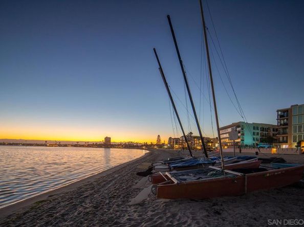 1221 Parker Pl 15, San Diego CA 92109