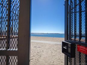 1221 Parker Pl 15, San Diego CA 92109