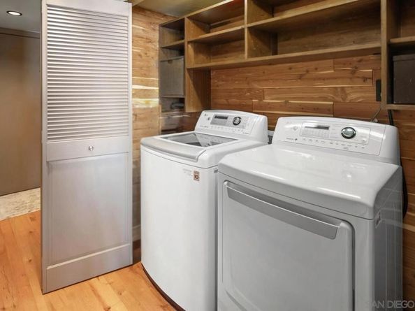 1221 Parker Pl 15, San Diego CA 92109