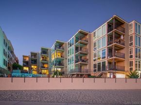 1221 Parker Pl 15, San Diego CA 92109