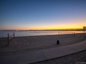 1221 Parker Pl 15, San Diego CA 92109