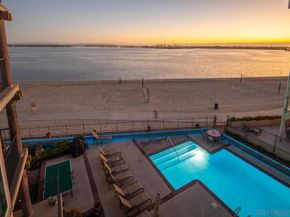 1221 Parker Pl 15, San Diego CA 92109