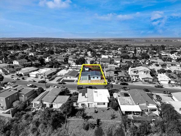 2802 Cowley Way, San Diego CA 92110