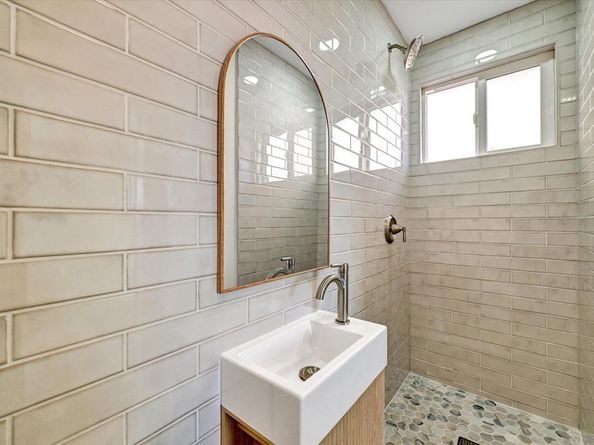 2802 Cowley Way, San Diego CA 92110