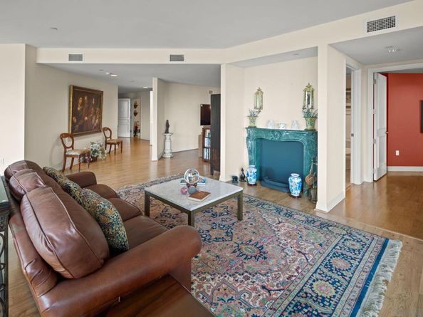 2500 6Th Ave 605, San Diego CA 92103