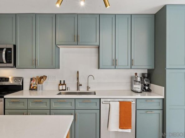 4405 Sierra Morena Ave, Carlsbad CA 92010