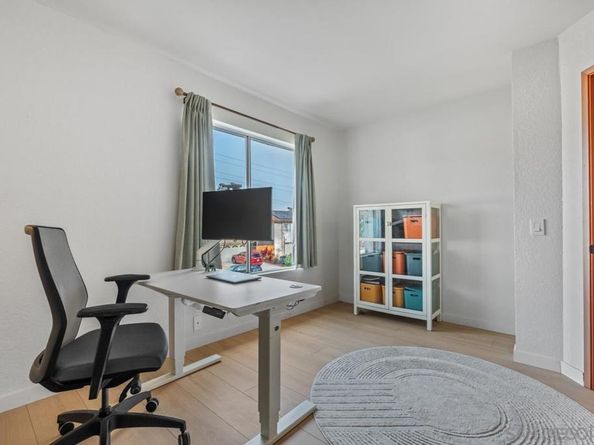 4405 Sierra Morena Ave, Carlsbad CA 92010